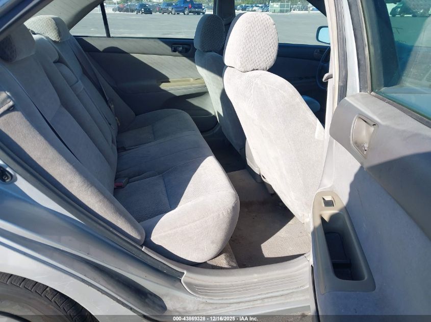 2002 Toyota Camry Le VIN: 4T1BE32K22U576903 Lot: 43869328