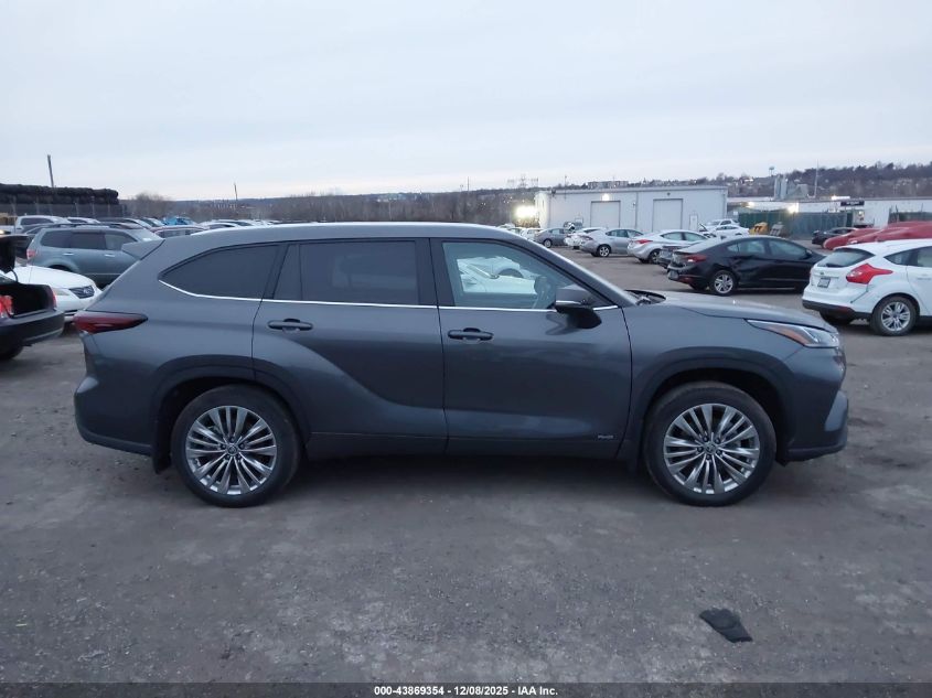 2025 Toyota Highlander Hybrid Platinum VIN: 5TDEBRCH9SS672631 Lot: 43869354