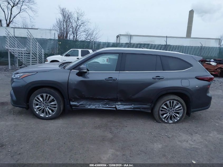 2025 Toyota Highlander Hybrid Platinum VIN: 5TDEBRCH9SS672631 Lot: 43869354