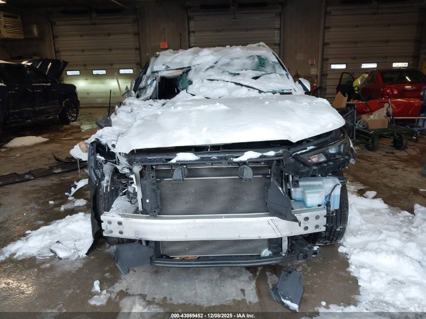 2024 Toyota Grand Highlander Xle VIN: 5TDAAAB51RS017741 Lot: 43869452