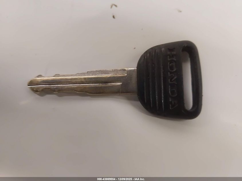 2000 Honda Civic Lx VIN: 1HGEJ6675YL000386 Lot: 43869554