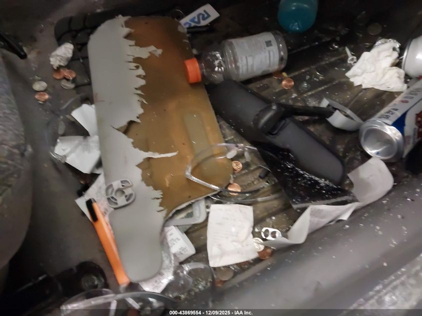 2000 Honda Civic Lx VIN: 1HGEJ6675YL000386 Lot: 43869554