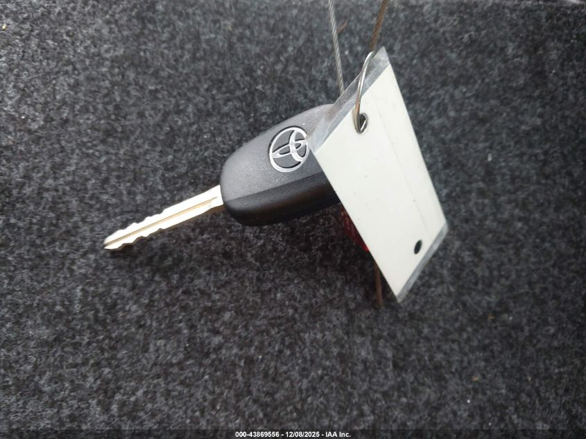 2015 Toyota Rav4 Xle VIN: 2T3RFREV7FW305207 Lot: 43869556