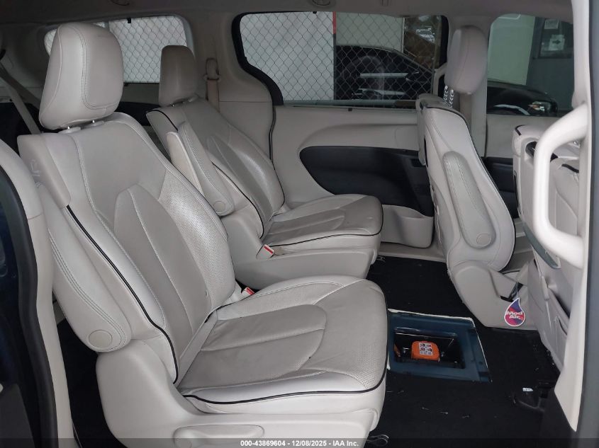 2020 Chrysler Pacifica Hybrid Limited VIN: 2C4RC1N73LR211214 Lot: 43869604