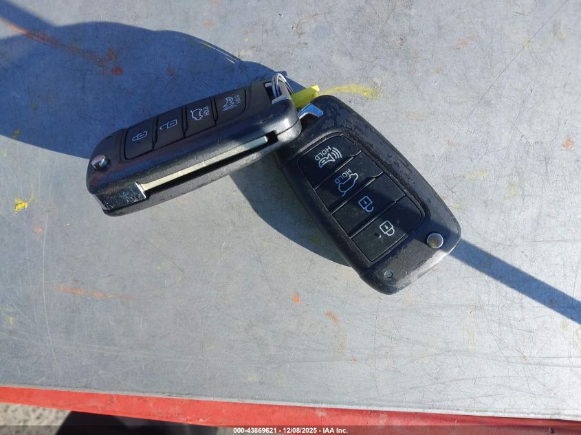 2019 Hyundai Santa Fe Se VIN: 5NMS23AD5KH013982 Lot: 43869621