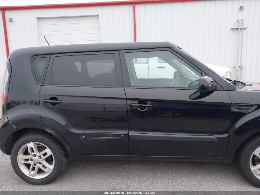 2011 Kia Soul + VIN: KNDJT2A2XB7258298 Lot: 43869678