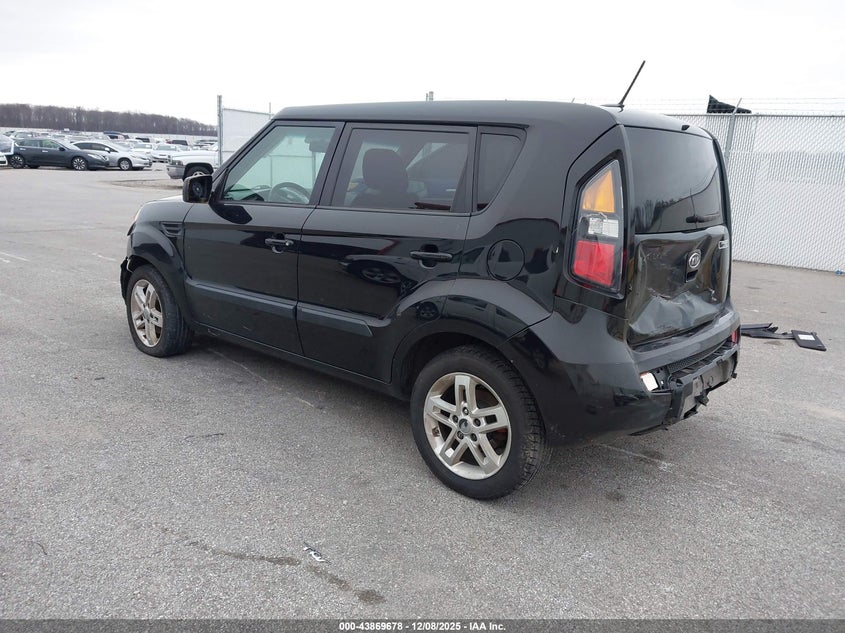2011 Kia Soul +