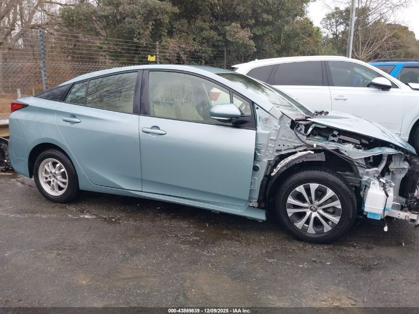 2022 Toyota Prius Xle Awd-E VIN: JTDL9MFU7N3040098 Lot: 43869839