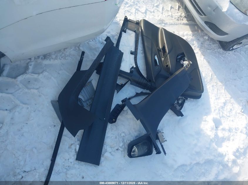 2019 Chevrolet Equinox Lt VIN: 2GNAXUEV1K6135310 Lot: 43869871