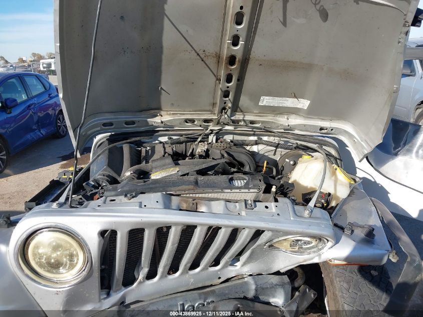 2004 Jeep Wrangler Se VIN: 1J4FA29144P746490 Lot: 43869925