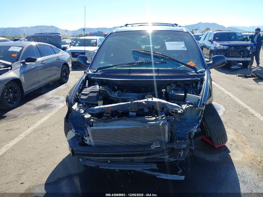 2002 Chrysler Town & Country Limited VIN: 2C8GP64LX2R748795 Lot: 43869963