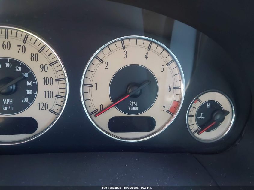 2002 Chrysler Town & Country Limited VIN: 2C8GP64LX2R748795 Lot: 43869963