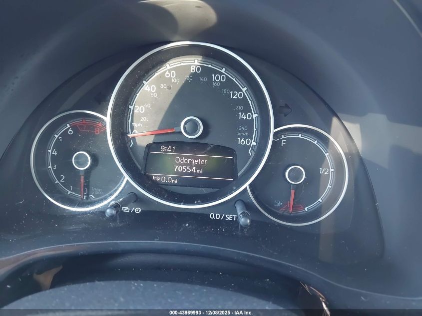 2018 Volkswagen Beetle 2.0T Coast/2.0T S VIN: 3VWFD7AT7JM709701 Lot: 43869993