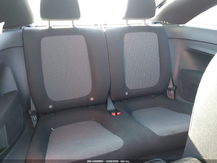 2018 Volkswagen Beetle 2.0T Coast/2.0T S VIN: 3VWFD7AT7JM709701 Lot: 43869993