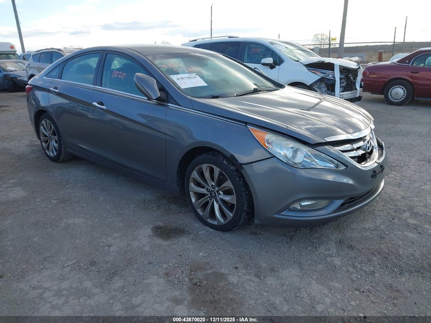 2013 HYUNDAI SONATA auction photo 1