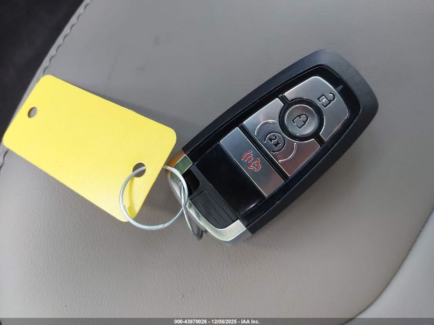 2025 Ford Maverick Lariat VIN: 3FTTW8SA2SRB05707 Lot: 43870026