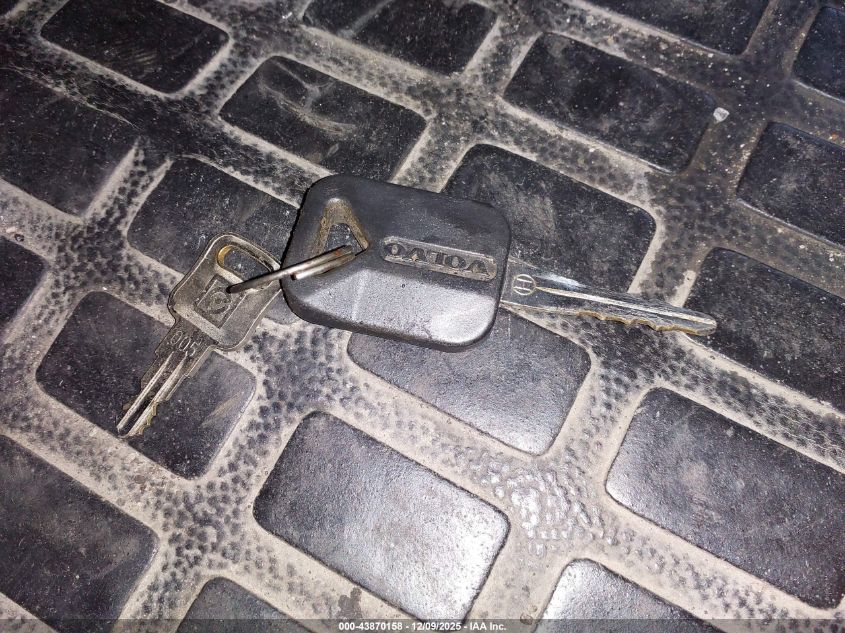 2015 Volvo Vn Vnl VIN: 4V4NC9EH9FN913162 Lot: 43870158