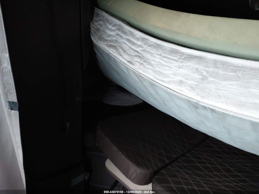 2015 Volvo Vn Vnl VIN: 4V4NC9EH9FN913162 Lot: 43870158