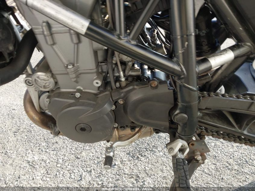 2018 Ktm 690 Duke VIN: VBKLDV400JM718794 Lot: 43870272