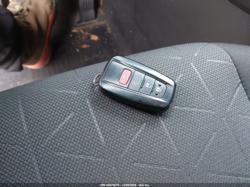 2019 Toyota Rav4 Xle VIN: 2T3P1RFV4KW039014 Lot: 43870275