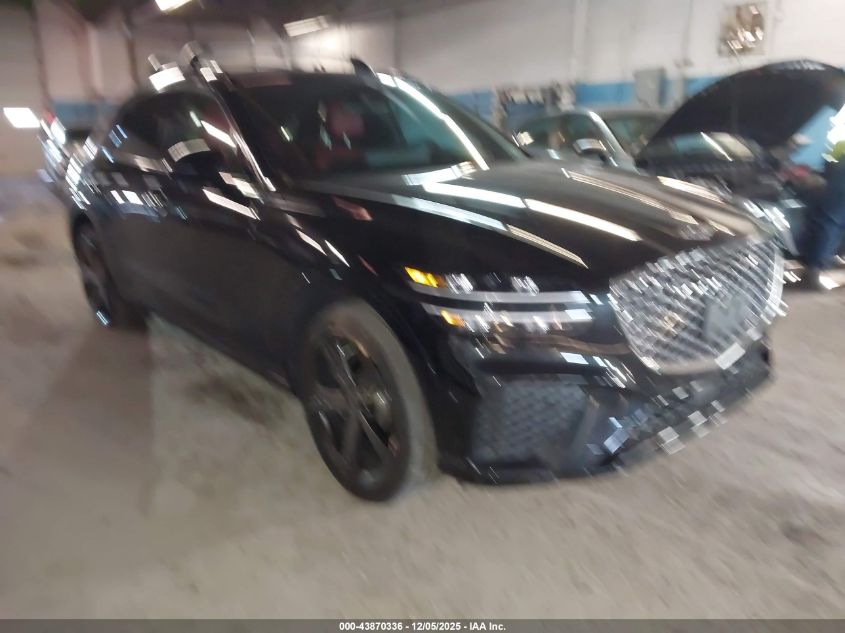 GENESIS GV70 2.5T AWD