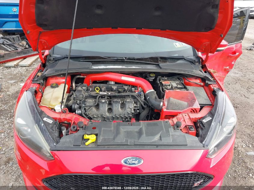 2017 Ford Focus VIN: 1FADP3L95HL338700 Lot: 43870346