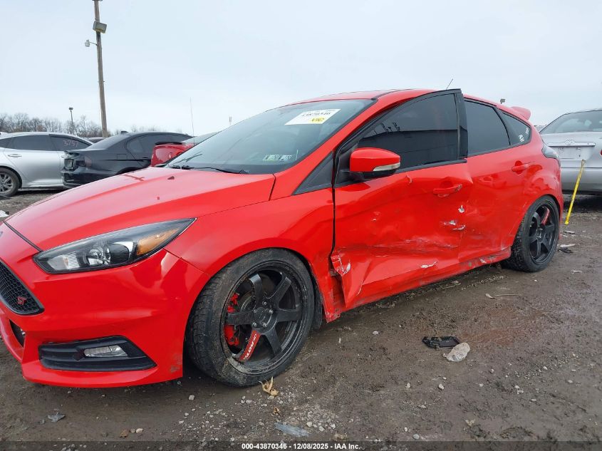 2017 Ford Focus VIN: 1FADP3L95HL338700 Lot: 43870346