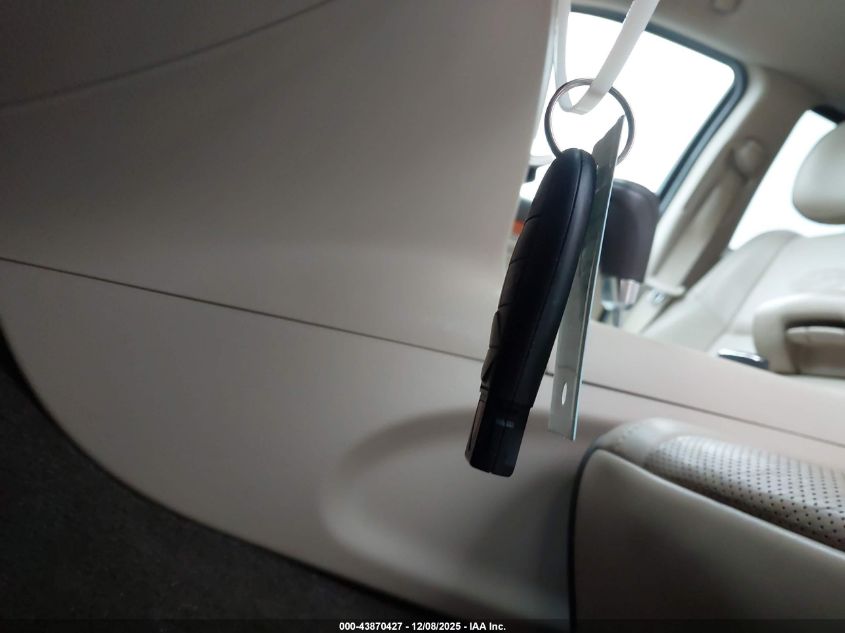 2013 Jeep Grand Cherokee Overland VIN: 1C4RJFCGXDC536801 Lot: 43870427