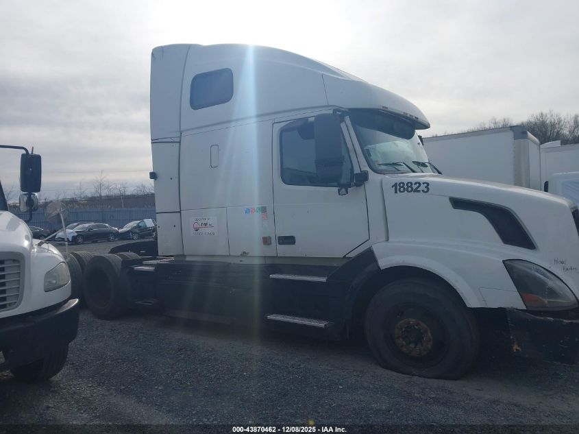 2005 Volvo Vn Vnl VIN: 4V4NC9TJ45N370632 Lot: 43870462