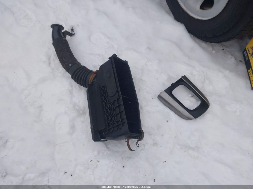 2005 Toyota Rav4 VIN: JTEHD20V650040486 Lot: 43870530