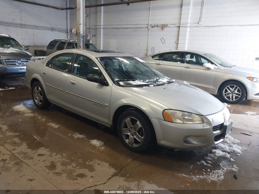 1B3EJ56U81N702096 DODGE STRATUS Photo 1