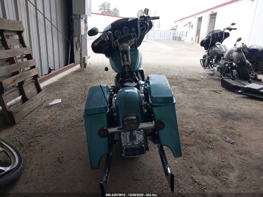 2010 Harley-Davidson Flhtcu VIN: 1HD1FC411AB629780 Lot: 43870615