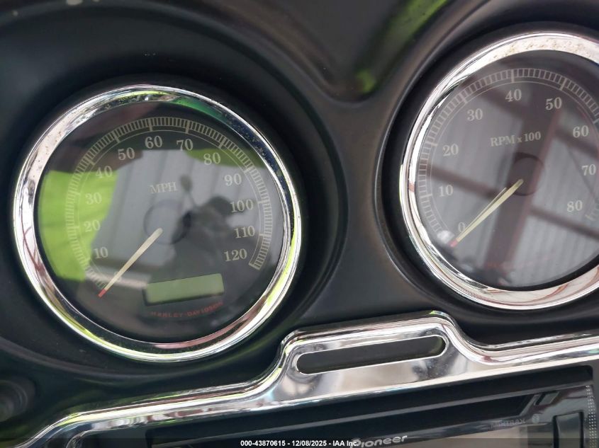 2010 Harley-Davidson Flhtcu VIN: 1HD1FC411AB629780 Lot: 43870615