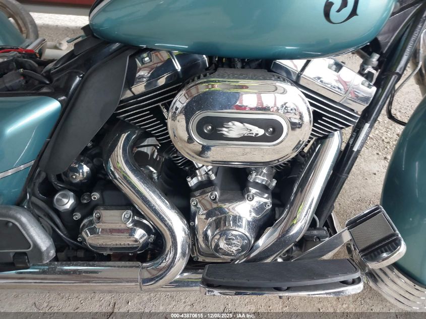 2010 Harley-Davidson Flhtcu VIN: 1HD1FC411AB629780 Lot: 43870615