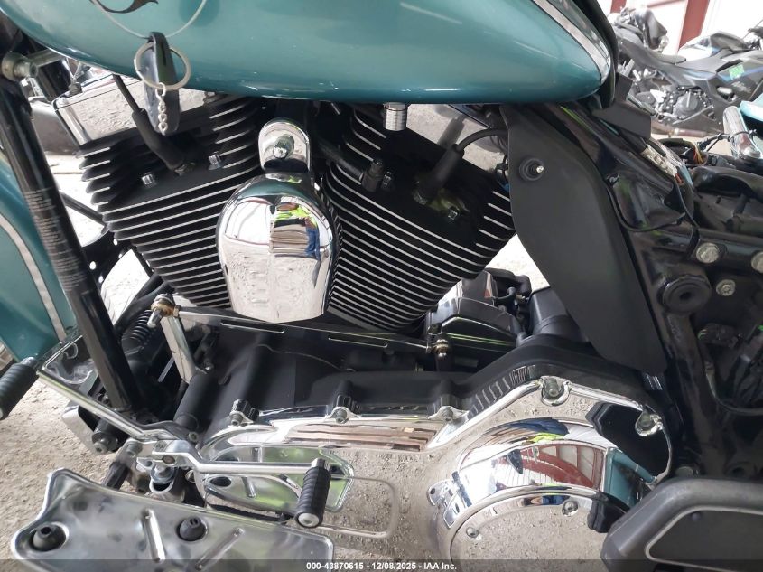 2010 Harley-Davidson Flhtcu VIN: 1HD1FC411AB629780 Lot: 43870615