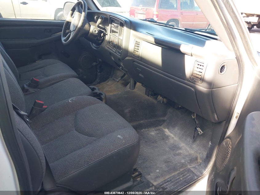 1GTEC14X64Z347490 2004 GMC SIERRA photo no. 5