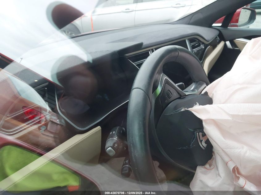 2016 Tesla Model S 60/70/75/85 VIN: 5YJSA1E10GF156273 Lot: 43870706