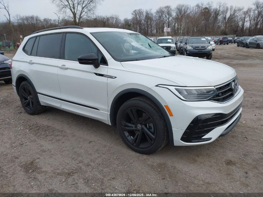 VOLKSWAGEN TIGUAN 2.0T SE R-LINE BLACK