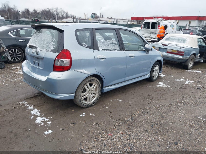 JHMGD38688S033811 2008 HONDA FIT photo no. 4