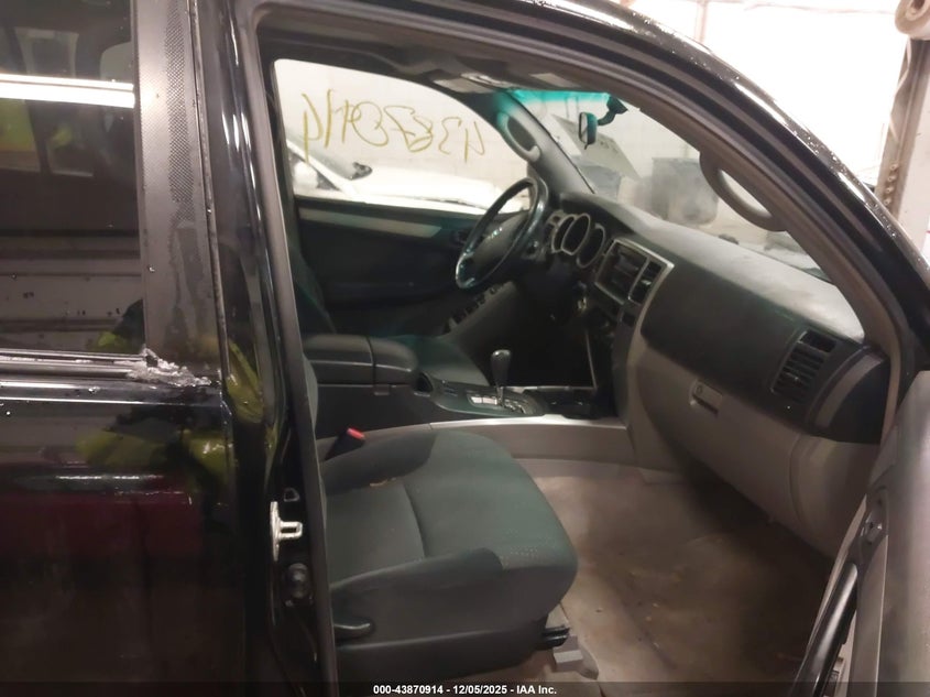 JTEBU14R340022135 2004 TOYOTA 4RUNNER photo no. 5