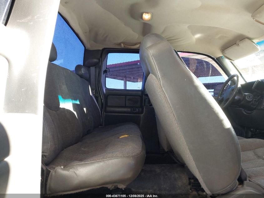 2004 Chevrolet Silverado 1500 Work Truck VIN: 2GCEC19V941353333 Lot: 43871105