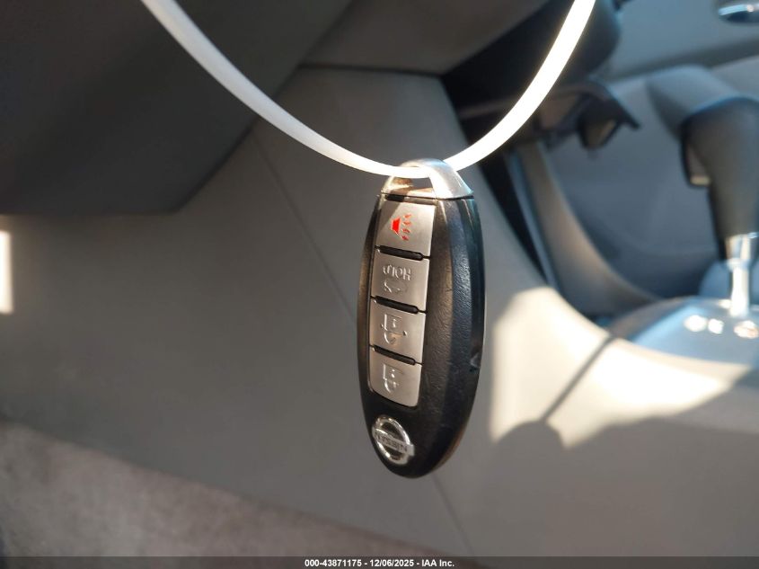 2008 Nissan Altima 2.5 S VIN: 1N4AL21E38N555871 Lot: 43871175