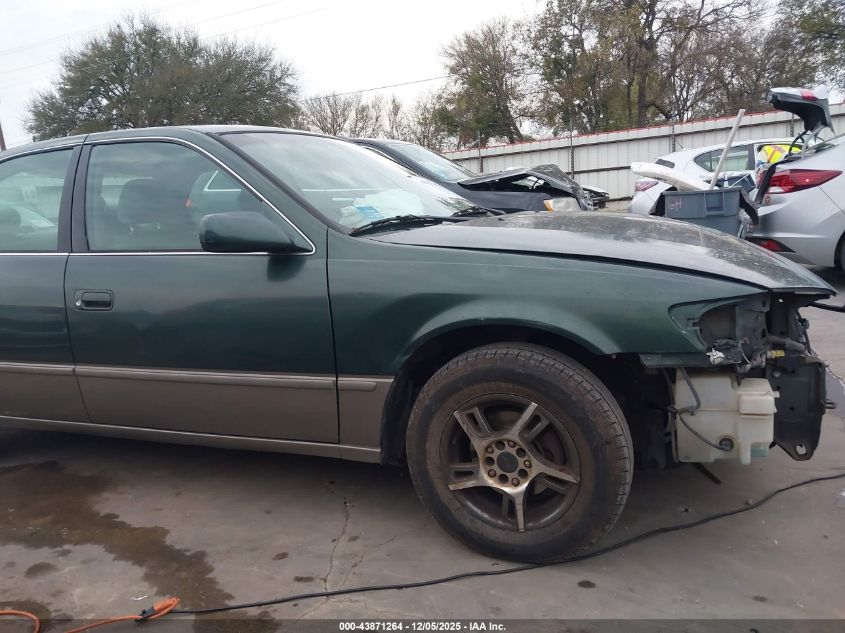 1999 Toyota Camry Le VIN: 4T1BG28K3XU591915 Lot: 43871264