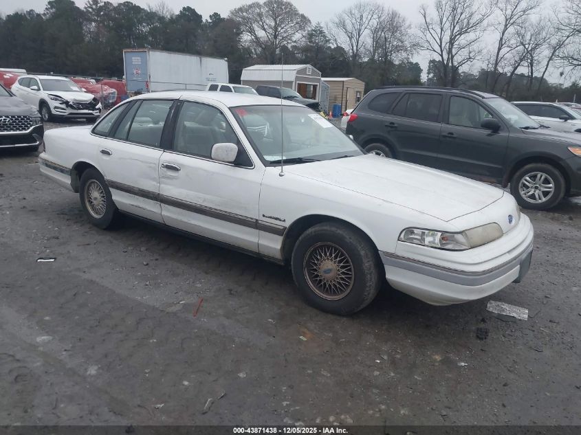 1992 Ford Crown Victoria