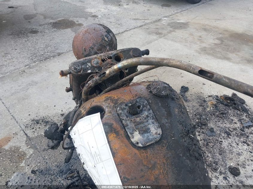 2017 Harley-Davidson Fls Softail Slim VIN: 1HD1JRV11HB030002 Lot: 43871475