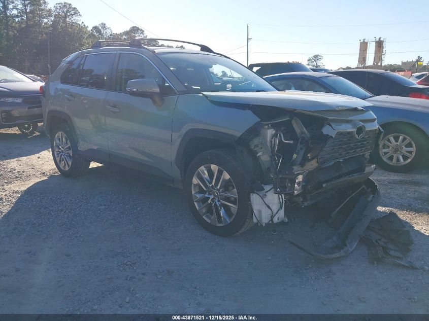 TOYOTA RAV4 XLE PREMIUM