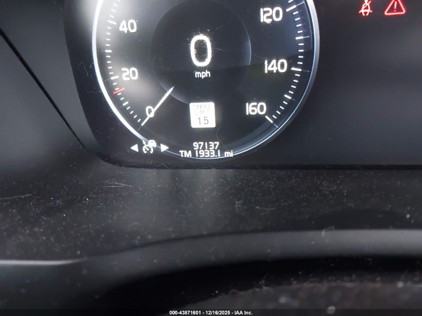 2018 Volvo Xc90 T6 Momentum VIN: YV4A22PK4J1388232 Lot: 43871601