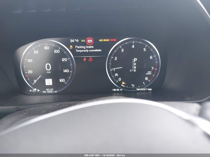 2018 Volvo Xc90 T6 Momentum VIN: YV4A22PK4J1388232 Lot: 43871601