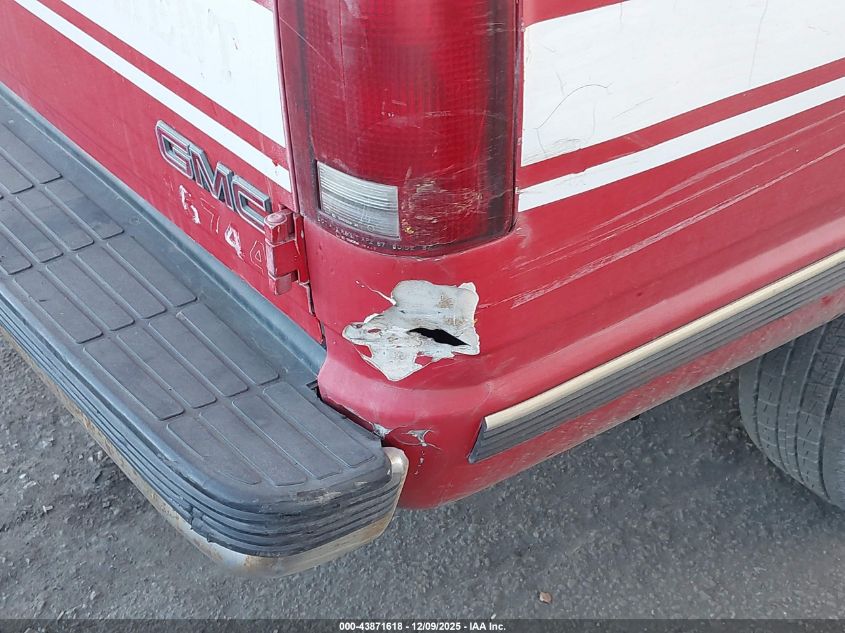 1998 GMC Suburban 2500 Sl VIN: 1GKGC26R7WJ725044 Lot: 43871618