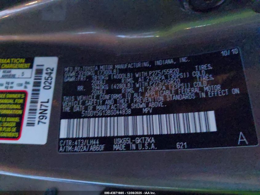 2011 Toyota Sequoia Platinum 5.7L V8 VIN: 5TDDY5G13BS044838 Lot: 43871665